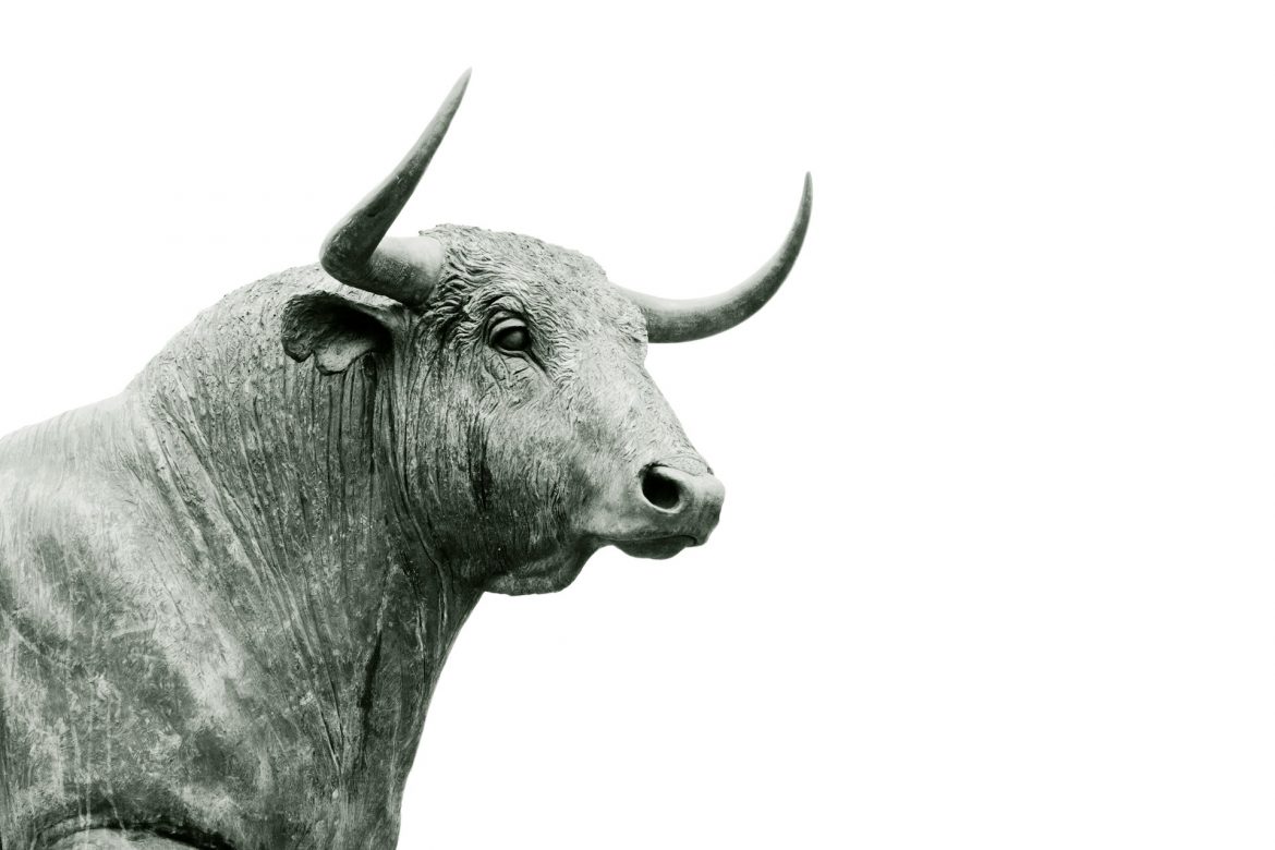 A Tale of Two Unicorns: SpaceX Gears Up for a Historic IPO While Ripple Keeps Its Doors Closed